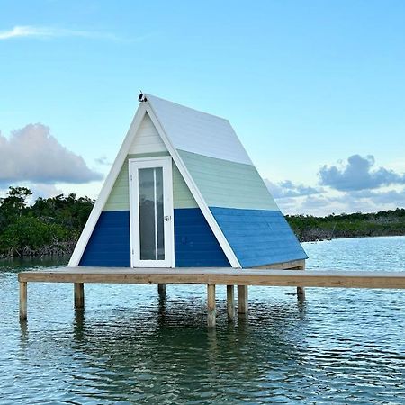 Beachfront Cabin Сан-Педро Экстерьер фото